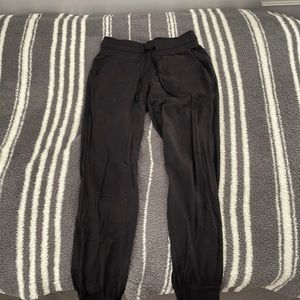 Lululemon joggers
